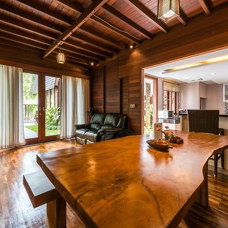 Raja Woods Villa จิมบาราน ภายนอก รูปภาพ