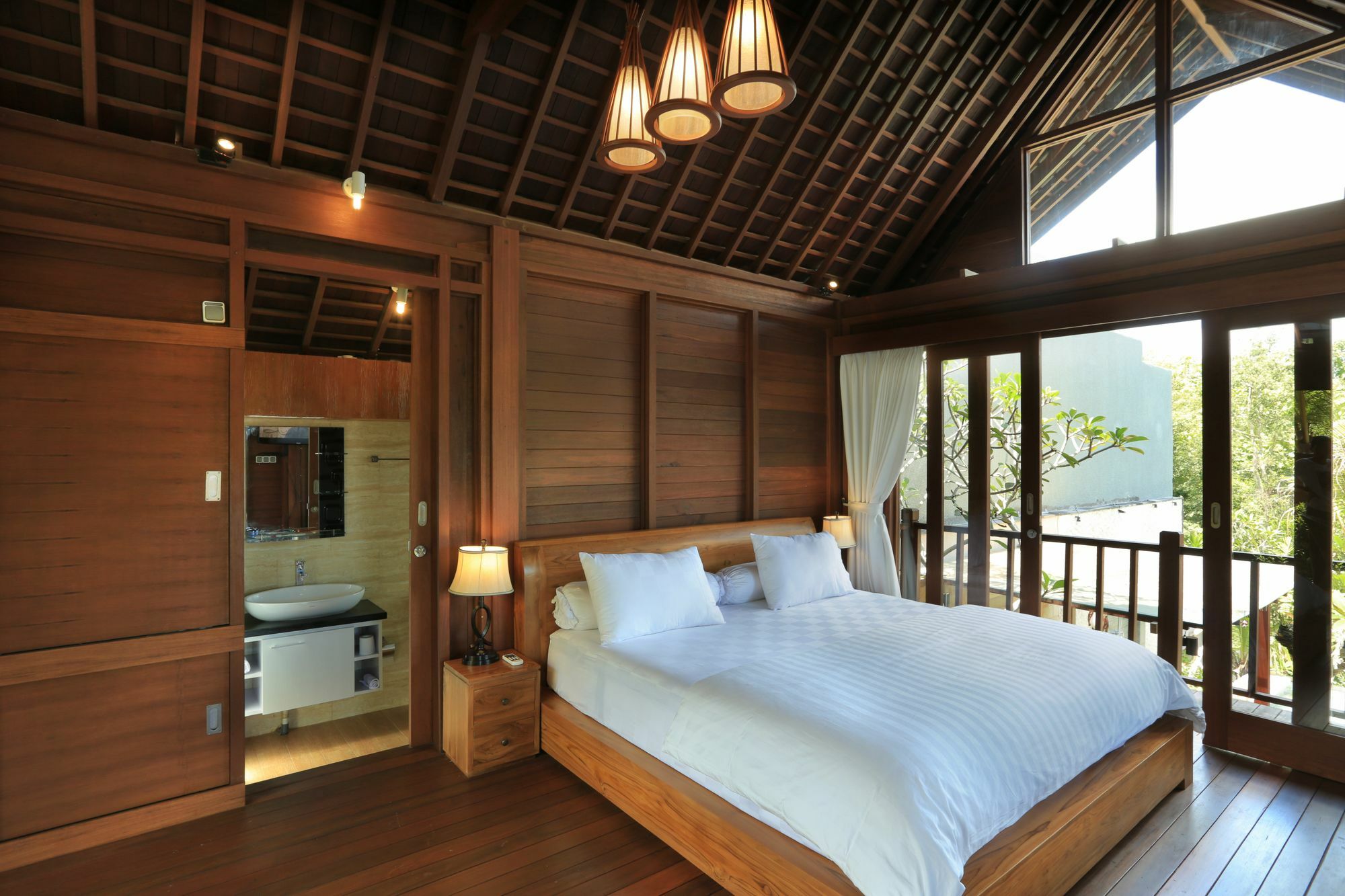 Raja Woods Villa จิมบาราน ภายนอก รูปภาพ
